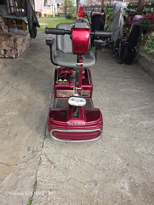 Scuter pentru persoane cu dizabilități