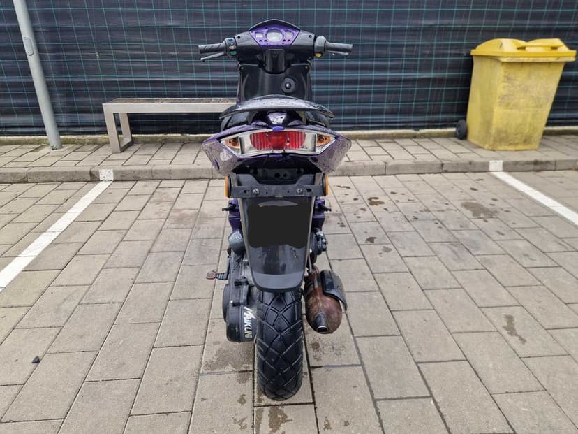 Scuter Pegeout jet force 49