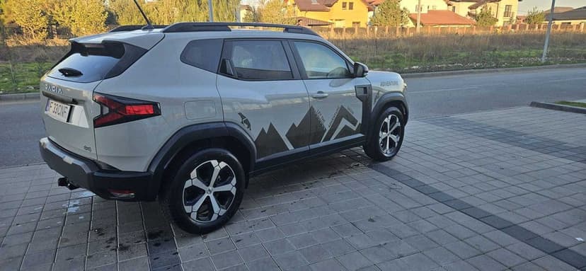 Dacia duster 3 Journey de vanzare,06.2024,4x4,Hibrid/benzina- Firma