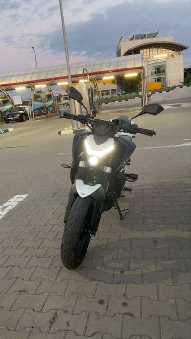 Motocicletă Cfmoto 450nk 2024