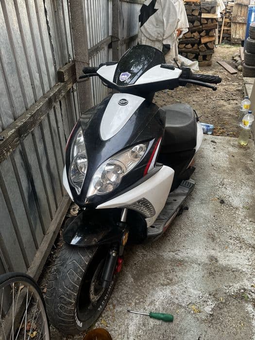 Vand cadeu de scuter , scuter 2022