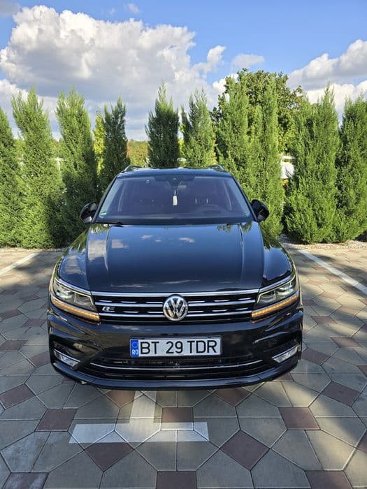 VW Tiguan R-Line 4Motion