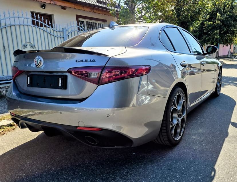 Alfa Romeo Giulia Veloce 2.0 AT8 Q2