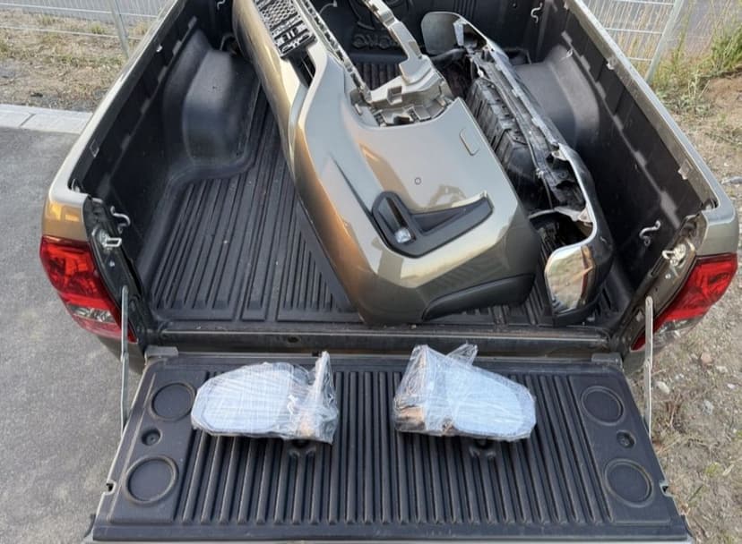 Presuri Aparatori Noroi Toyota Hilux Originale