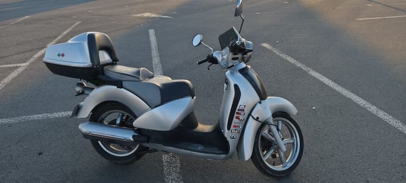 Aprilia Scarabeo 125 cc