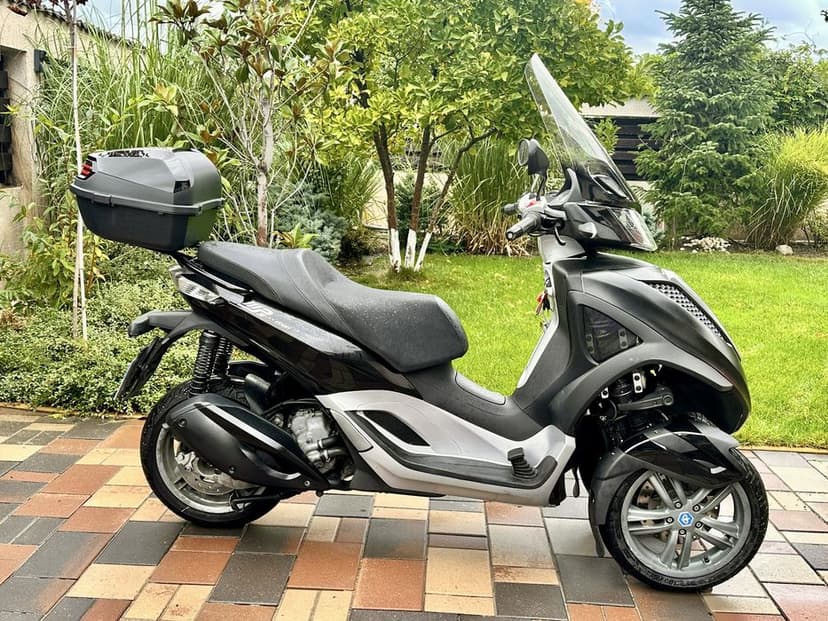 Piaggio mp3, 300cc, scuter 3 roti, scuter piaggio, conduci cu B