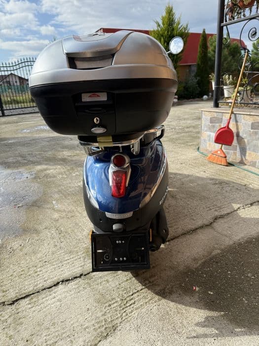 Scuter peugeot djangoo 49 cm 4t -2021 - Carte RAR