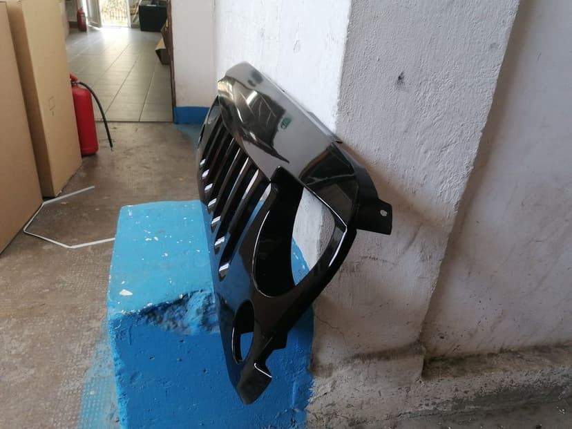 Grila centrala Jeep Wrangler