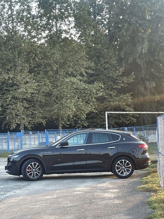 Maserati Levante SQ4 3.0 benzina  430 cai vand/schimb preluare leasing