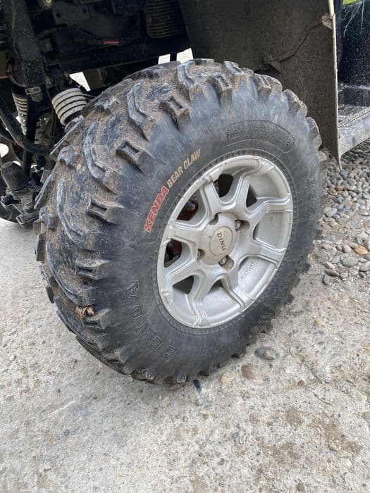 Vând Dinli centhor 700