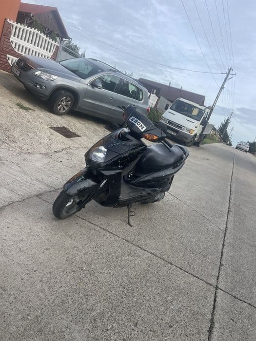 Vand scuter 125 4t cu acte