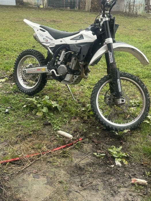 Vand husvarna 310cc enduro