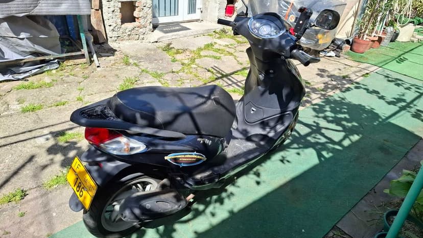 Vand scuter Piaggio New Fly 2014, 50cc Pret 4800lei, acte RO