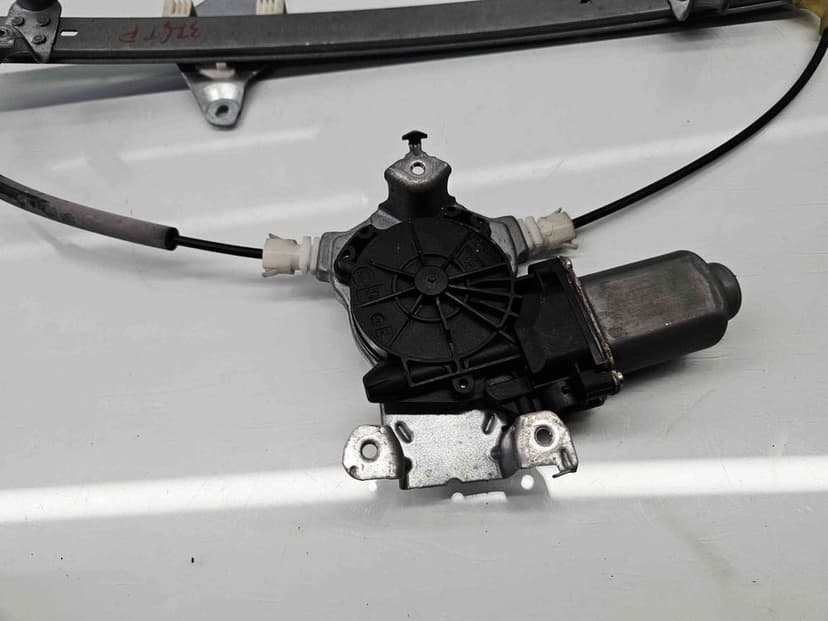 Macara electrica geam stanga fata Nissan Navara (D40) [Fabr 2005-2014]