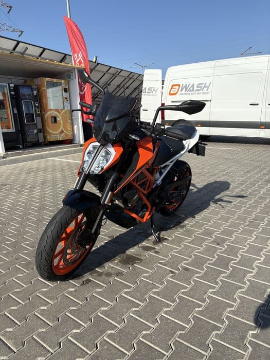 Vand Ktm 390 duke.