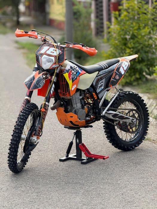 Vand KTM 450 EXC Enduro înmatriculat Nr negru/Pornire buton/2999€neg!