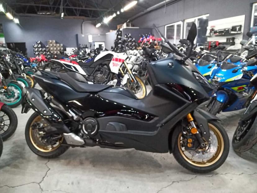 Yamaha T-Max 2024 nou 0 km - Yamaha Constanta by EST BIKE