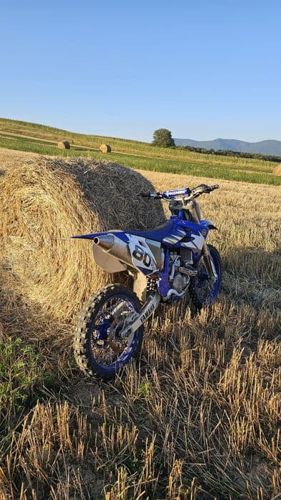 Vând yamaha yz450f sau schimb cu 2t