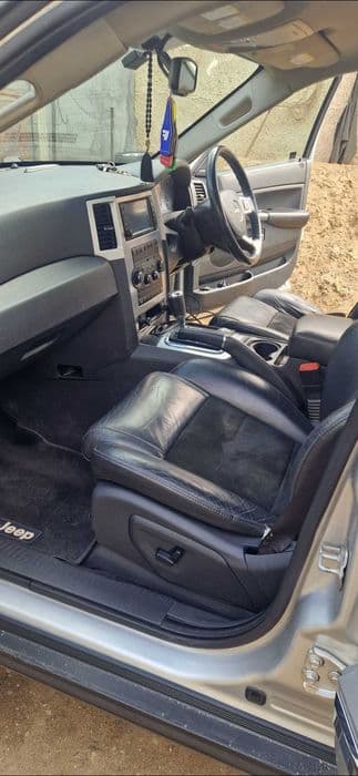 Vand jeep grand cherokee