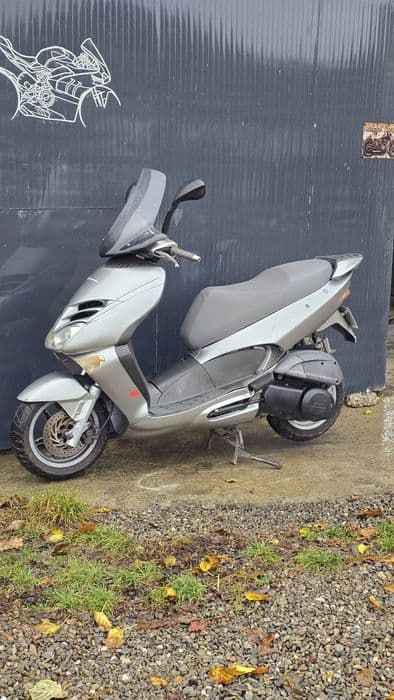 Scuter Aprilia Leonardo 250cc inmatriculat