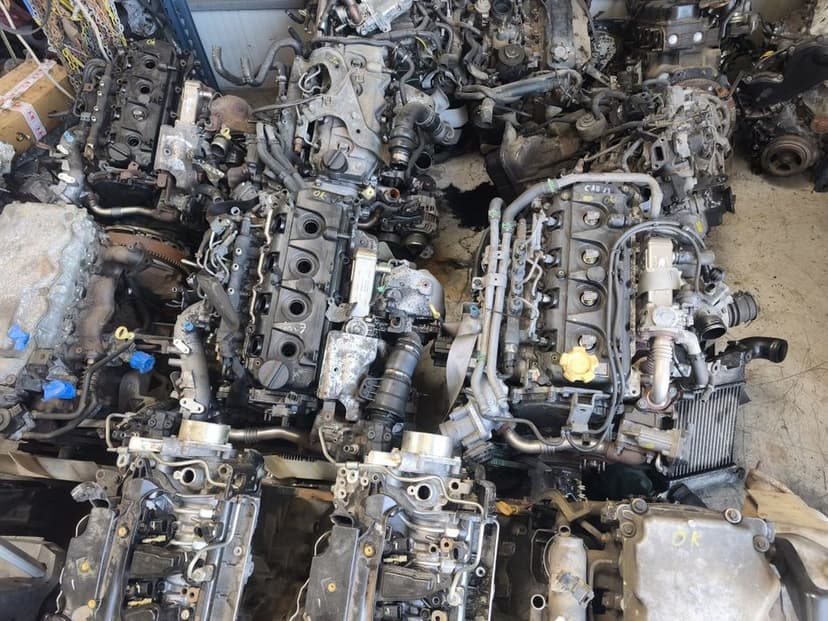 Motor nissan navara pathfinder cabstar maxity 2.3 2.5 3.0 V6 V9X