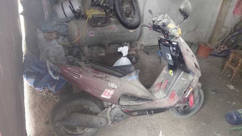 Vând malaguti f12 defect