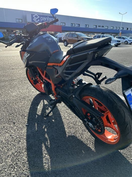 KTM Duke 390 2024