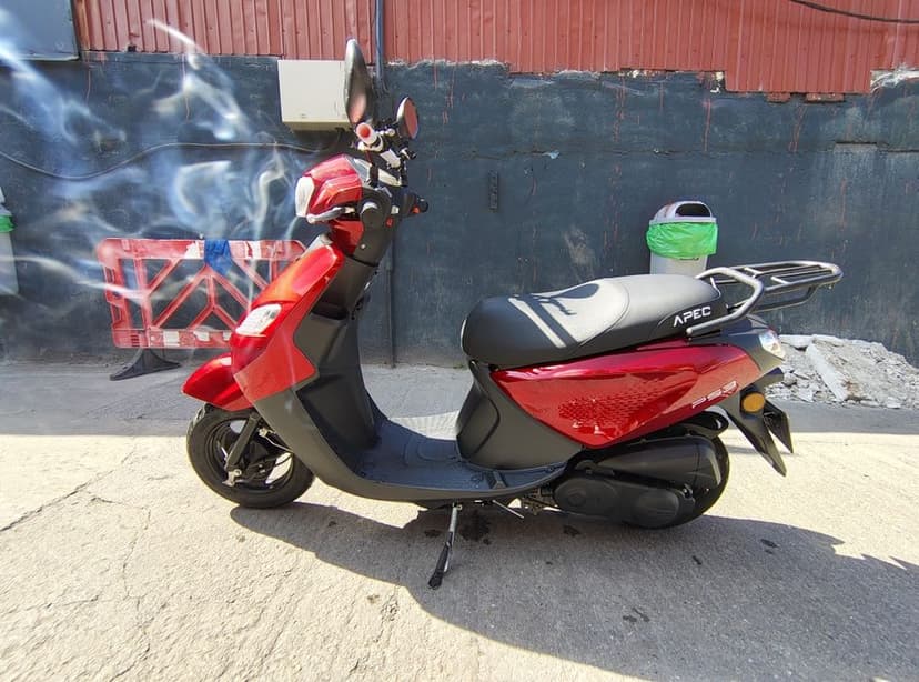 Vand sau schimb pentru piese Scuter Apec PS3