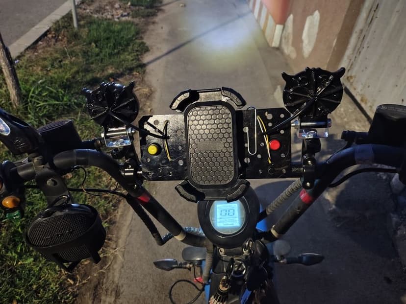 Vând scuter electric City Coco .Autonomie 60V 20 ah