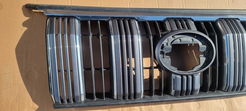 Grila radiator Toyota Land Cruiser Prado J150 Facelift 2018 - 2021