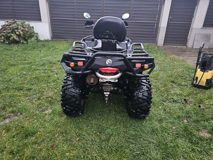 Vând ATV marca Can Am, OUTLANDER 400 ,model pe injecție .