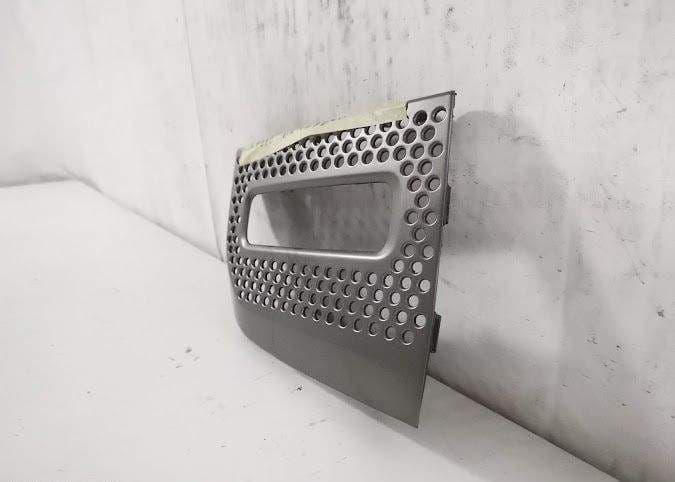 Grila Proiector Dreapta originala Land Rover Defender 2 2019 2020