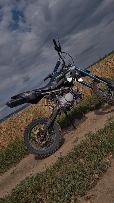 Vand cros sau schimb cu lucruri stare buna de functionare motor nou pe