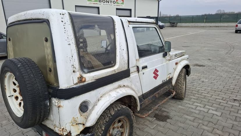 Vand capota, bara far Suzuki Samurai