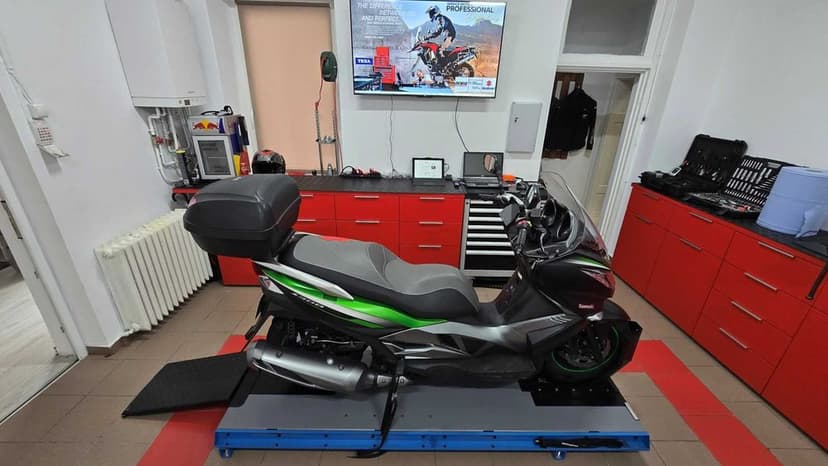 Kawasaki J300 ABS - 2016