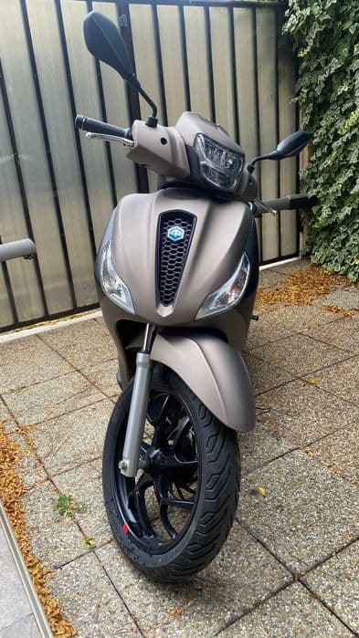 Piaggio Medley 125 S, 2024, 1500 Km, impecabil