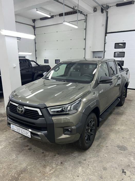 Toyota Hilux Invincible 2.8d 48V Mild Hybrid , Pret afisat TVA inclus