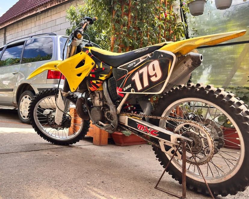 Motocross suzuki rm250