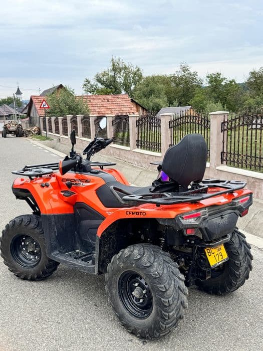 De vanzare atv Cf moto 520L