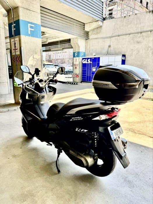 Kawasaki J300 SUPER
