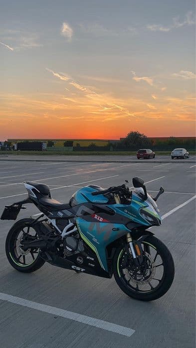 Vand motocicleta Cfmoto 300SR