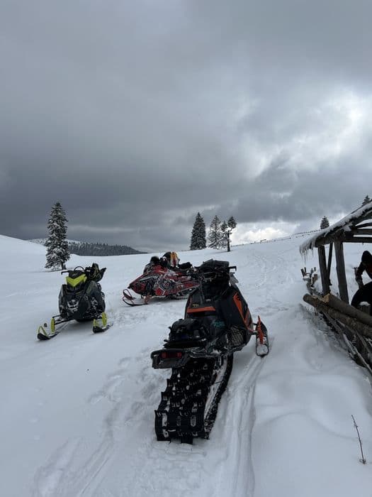 Snowmobil Polaris Khaos – Stare foarte bună 2021