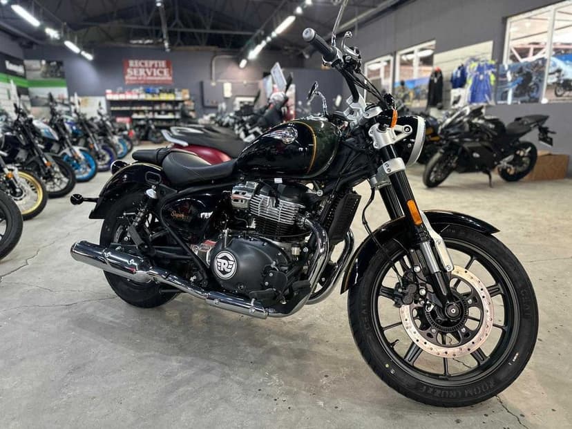 Royal Enfield Super Meteor 650 Interstellar - A2 - PROMO by EST BIKE