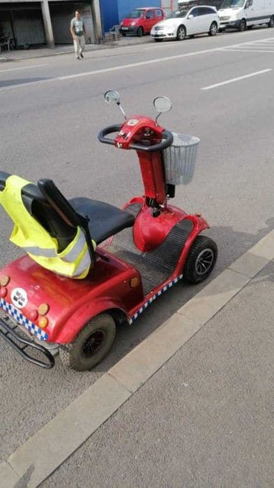 Scuter electric persoane vârstnice