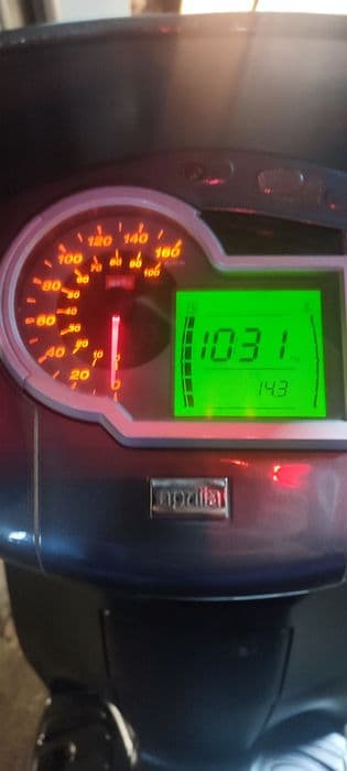 Scuter Aprilia Sportcity 125 in 4 timpo