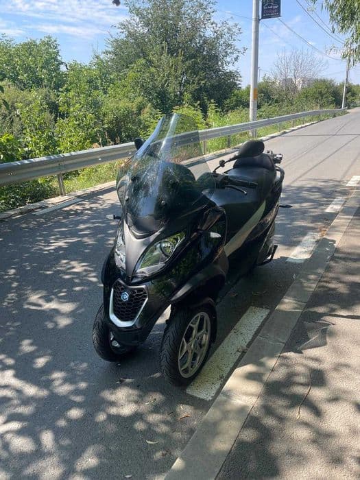 Piaggio Mp3 400 / 2021 / ABS/ASR    3600 euro + TVA Deductibil