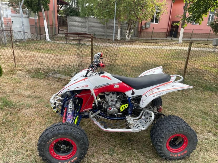 Vând yamaha yfz 450