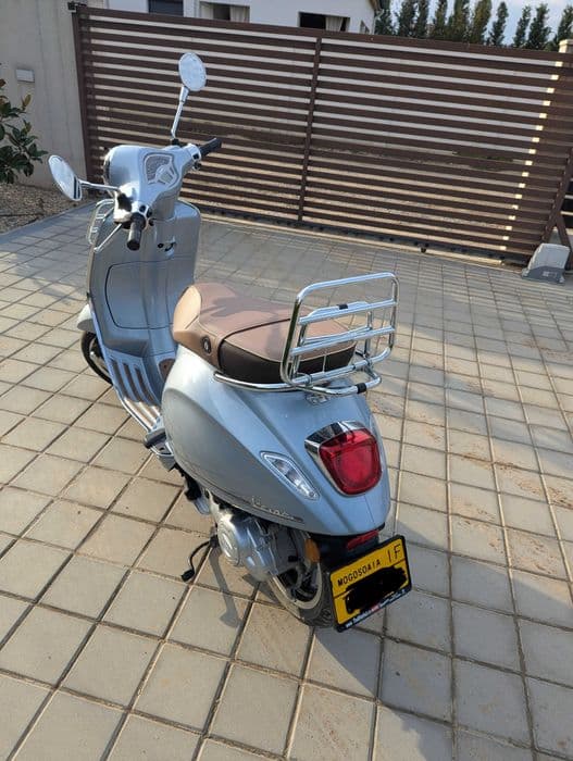 Vespa Pic Nic 50cc 2023. State excelenta