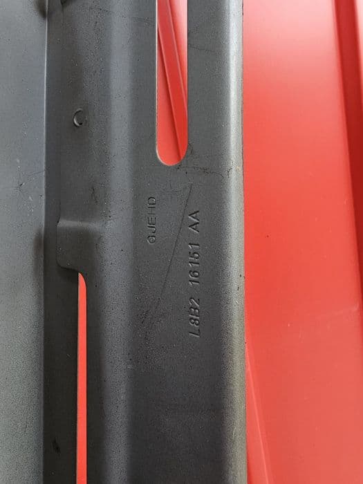 Aripa stanga fata Land Rover Defender 2 dupa 2019 cod L8B2-16151-AA