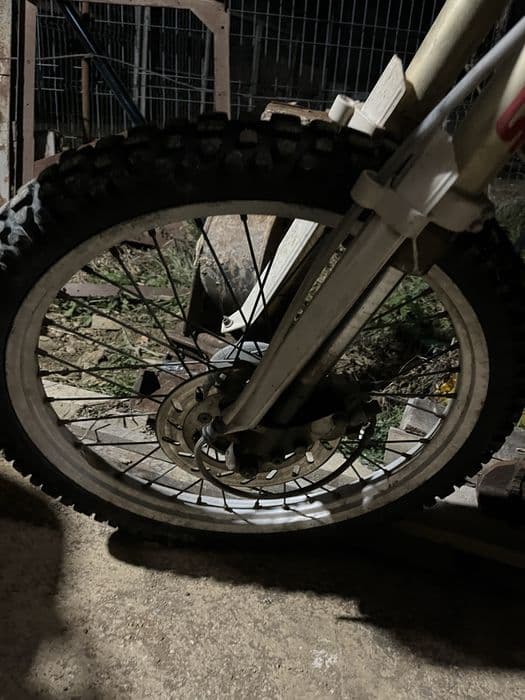 Vand derbi senda sau schimb cu 5 oi